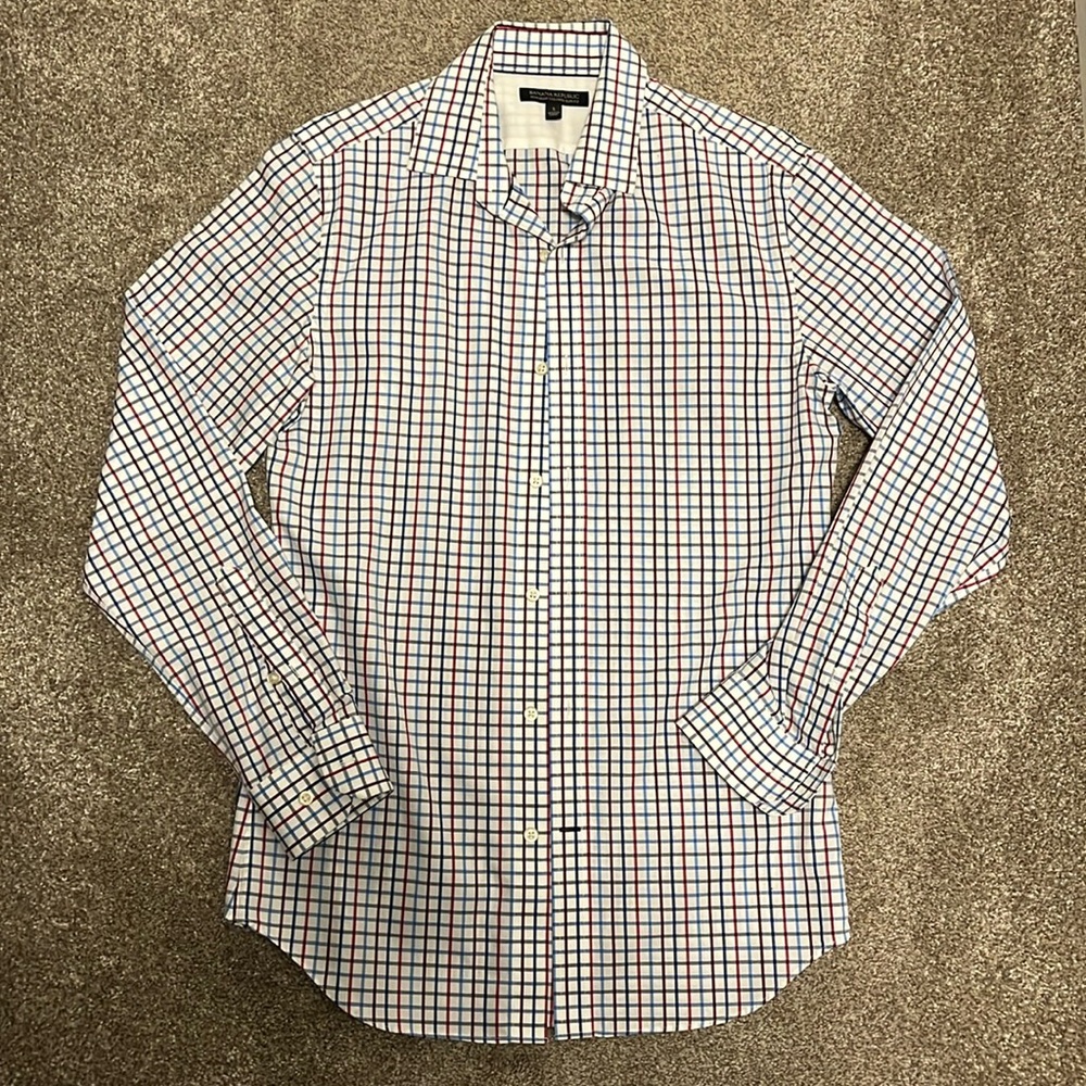 Banana Republic Blue/Red/Maroon Plaid Button Down Shirt